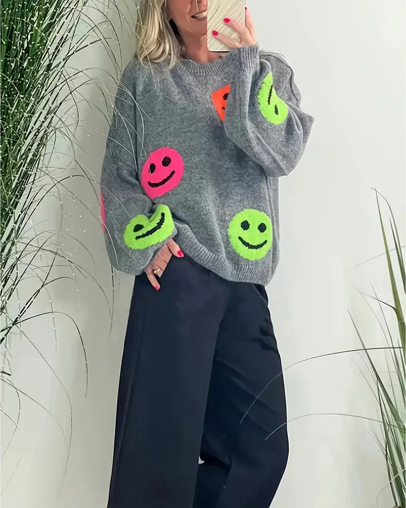 Sienna & Harper™ – Pull Smiley Crew Neck Sweatshirt
