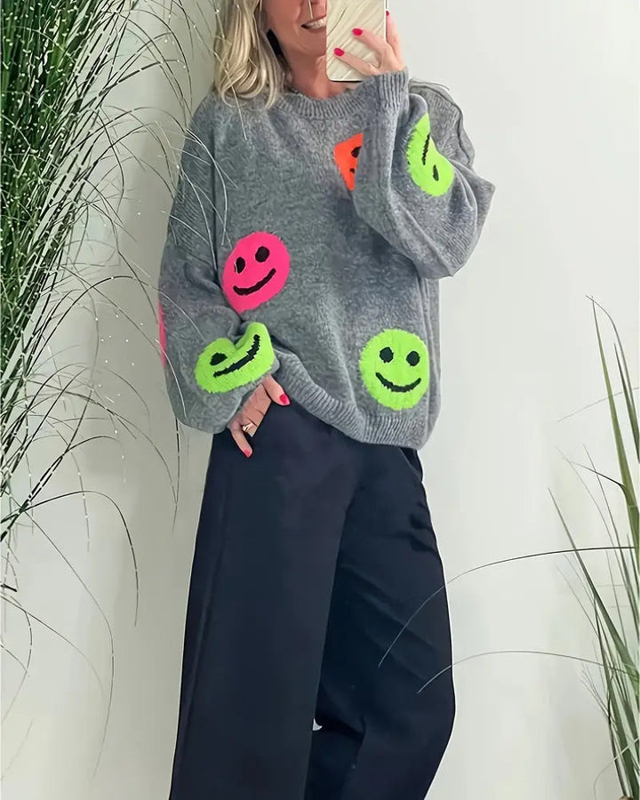 Sienna & Harper™ – Pull Smiley Crew Neck Sweatshirt